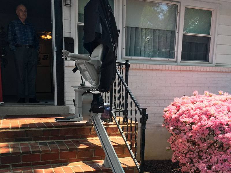 stairlift_medics-exterior